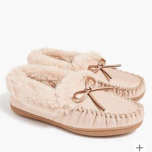 Shimmering sheerling lined slipper